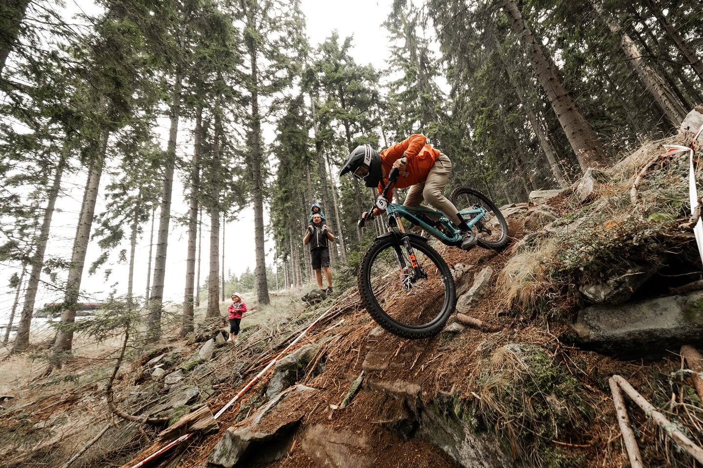 Závody na Kopřivné